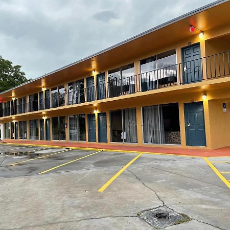 Royal Inn Live Oak Luaran gambar