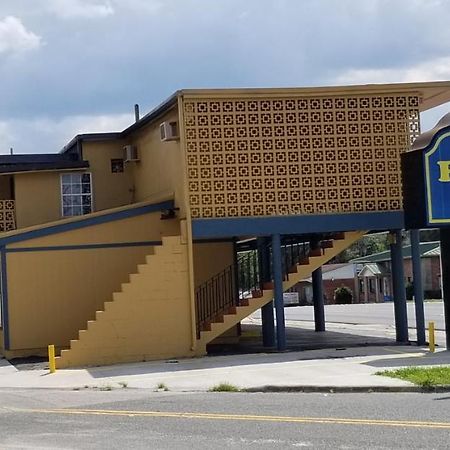 Royal Inn Live Oak Luaran gambar