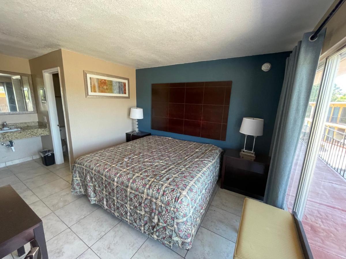 Royal Inn Live Oak Luaran gambar
