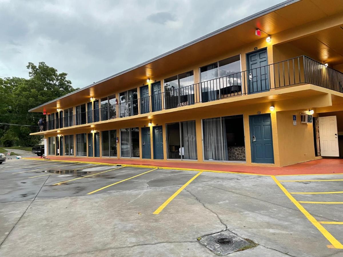 Royal Inn Live Oak Luaran gambar
